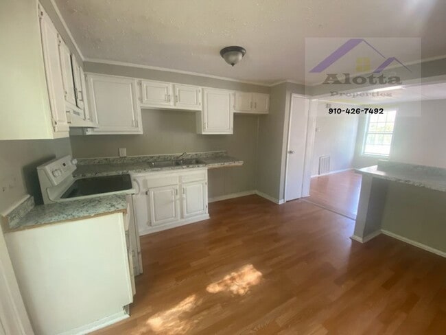 Building Photo - 618-B Dashland Dr