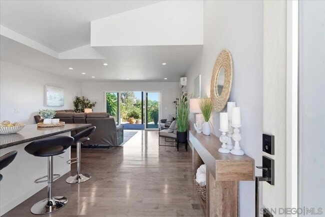 Building Photo - 5447 Soledad Rd