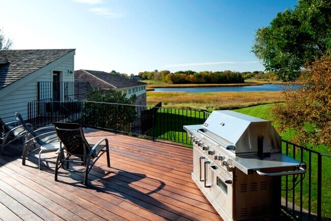 Building Photo - Resort Home