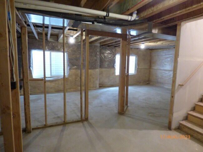 Building Photo - Newer 3 Bd 2.5 Ba Townhome in Herriman