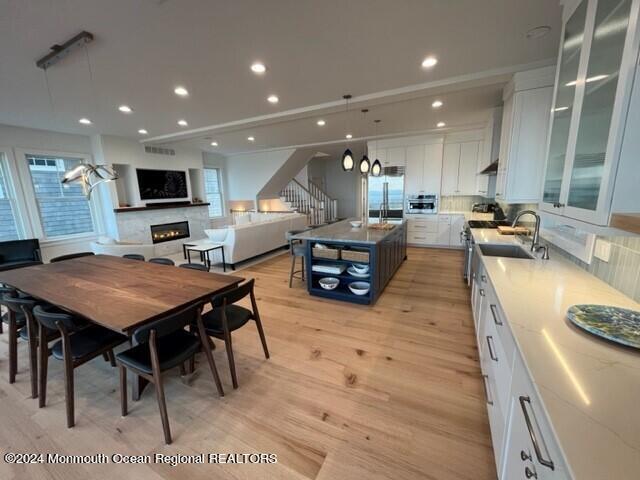 Building Photo - 3632 Ocean Terrace