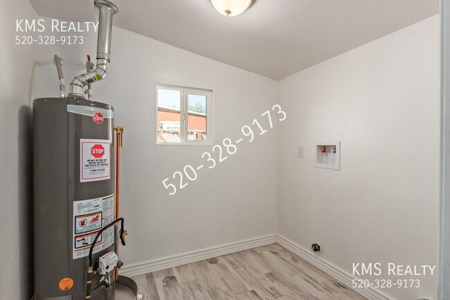 Building Photo - 858 W Virginia-