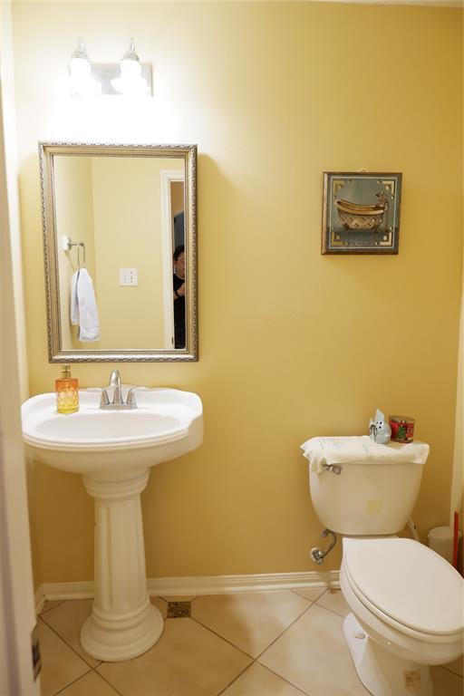 Building Photo - 2610 Parkbriar Ln