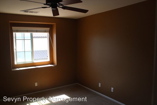 Building Photo - 3 br, 3.5 bath House - 6264 Camposa Ln.