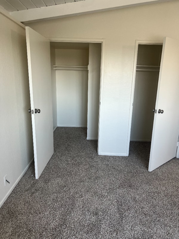 Building Photo - 240 Holly St