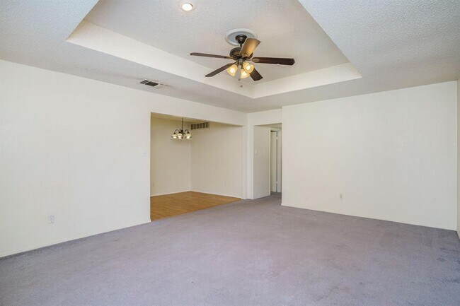 Building Photo - 3628 Hulen Park Cir