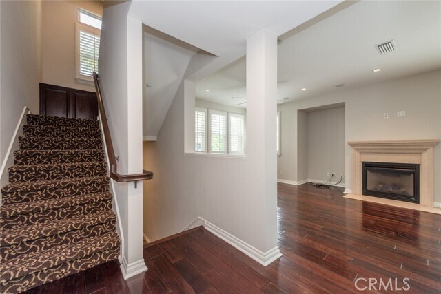 Building Photo - 8 Bluefin Ct