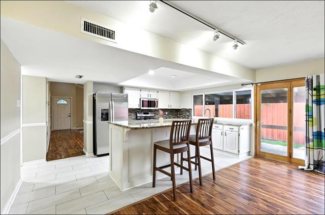 Building Photo - 1824 Castille Dr