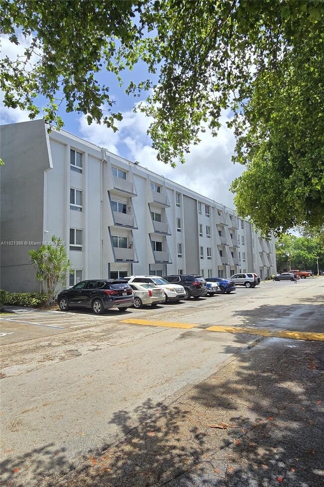Primary Photo - 11110 SW 196th St