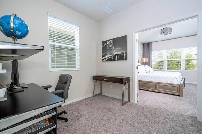 Building Photo - 15205 Shonan Gold Dr