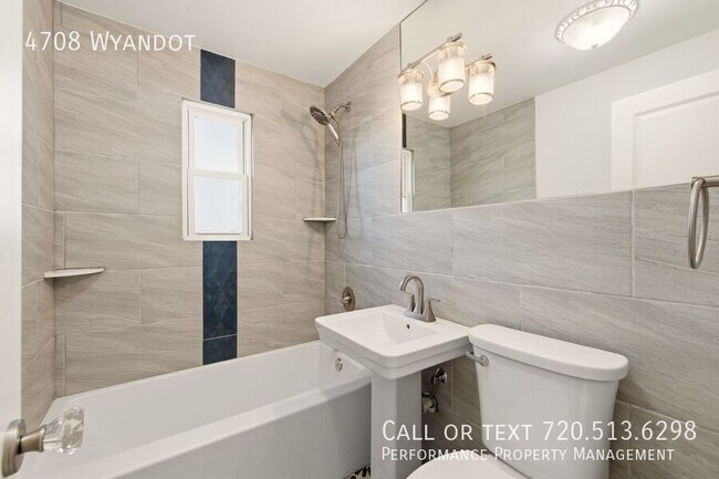 Building Photo - 4708 Wyandot St