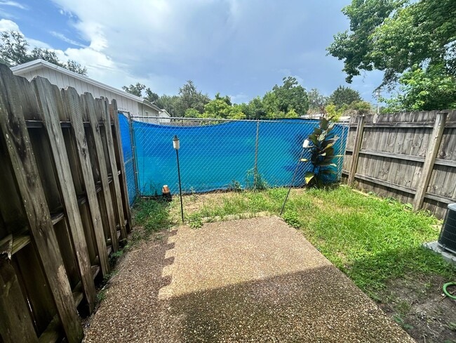 Building Photo - 5009 Donalson Rd