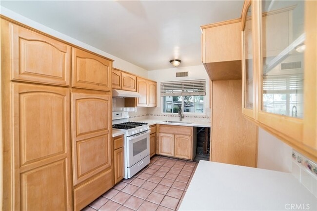 Building Photo - 2958 Gramercy St