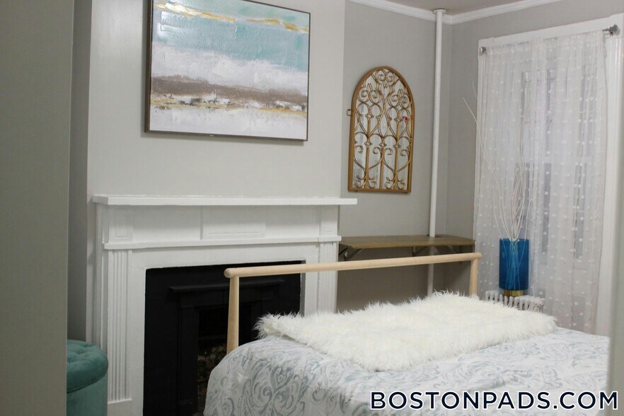 Building Photo - 3 Champney Pl