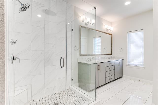 Building Photo - 3680 Azure Ct