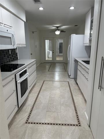 Building Photo - 2430 Centennial Dr