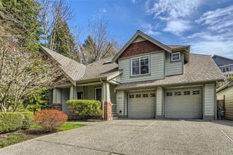 Building Photo - 4Bd/2.5Ba Redmond House