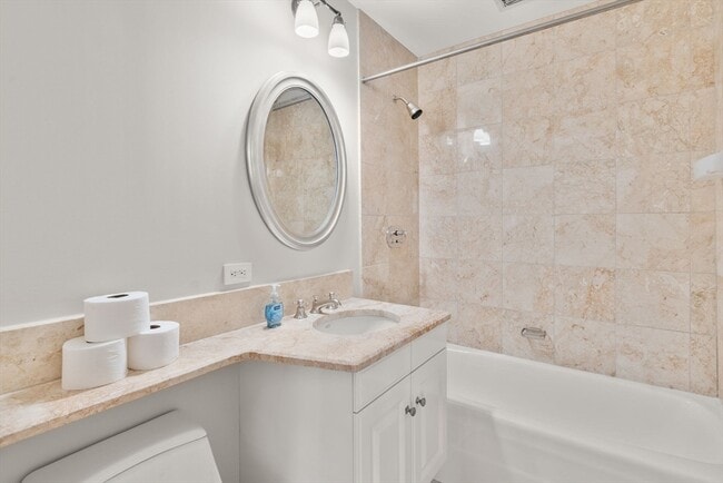 Building Photo - 1 Avery St