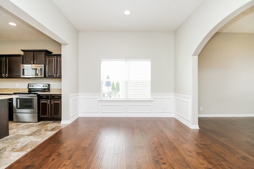 Building Photo - 2426 Salem Glen Xing