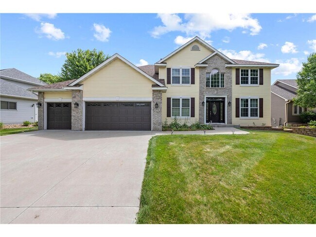 Building Photo - 2972 Eagle Valley Dr