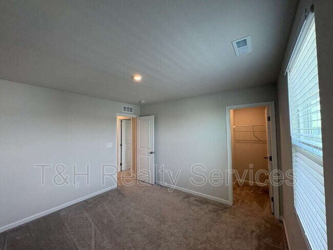 Building Photo - 7183 Finley Crk Dr