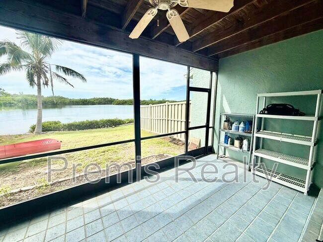 Building Photo - 1070 Sanibel Ct