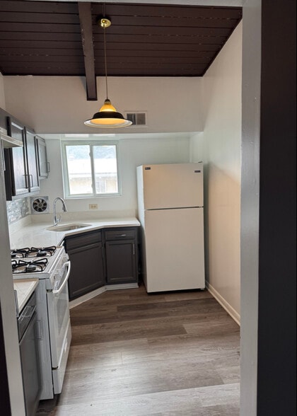 Building Photo - 11316 Cherry Hill Rd