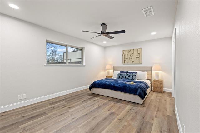 Building Photo - 3327 Carriage Cir