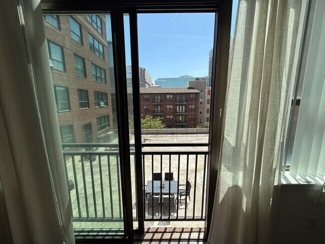 Building Photo - Modern Loft Living in the Heart of Downtow...