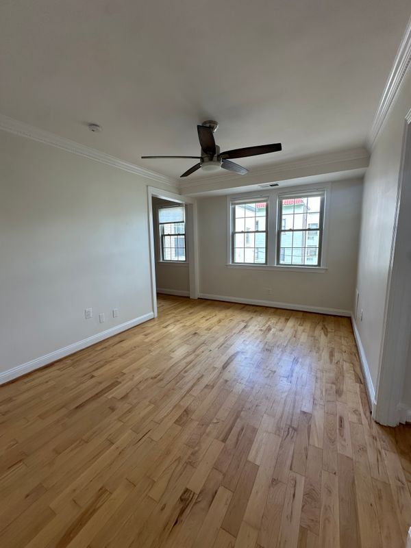 Building Photo - 2625 3rd St NE