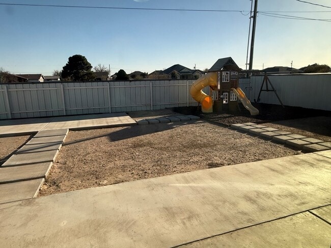 Building Photo - 11629 Sweetgum St