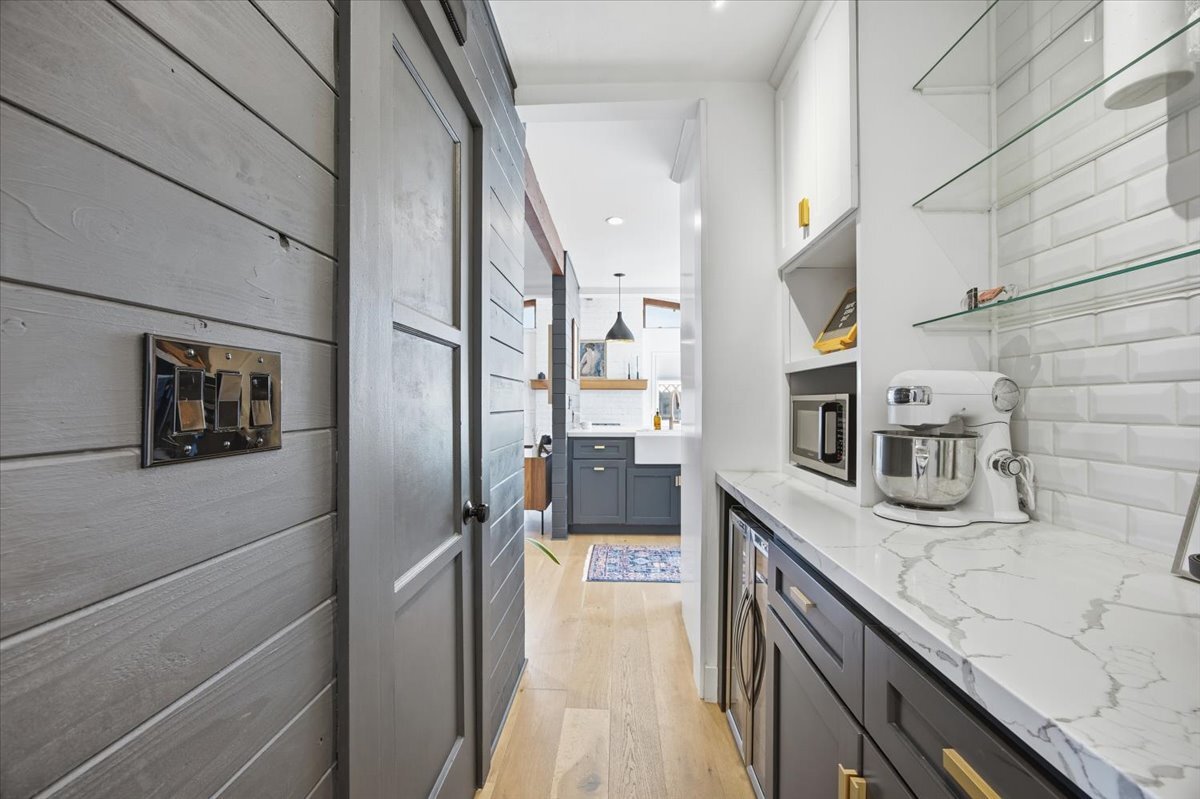 Building Photo - 3834 W 147th Pl