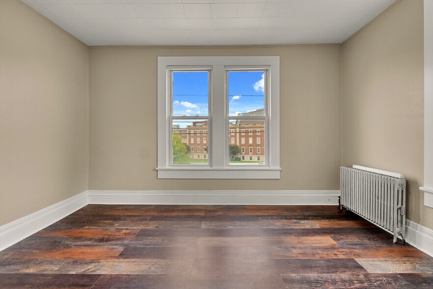 Front Bedroom - 334 1st St