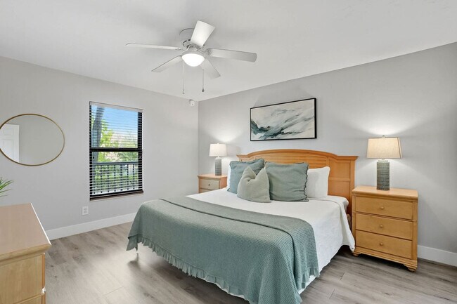 Building Photo - 600 Neapolitan Way