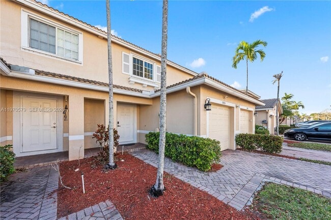 Building Photo - 5905 Abbey Rd