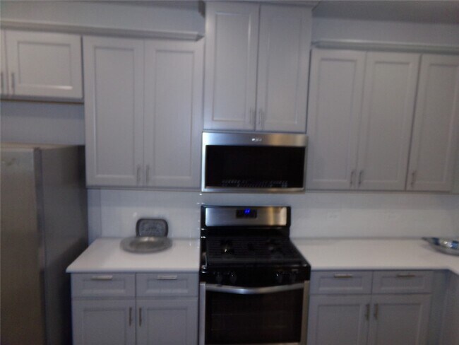 Building Photo - 1748 Redding St