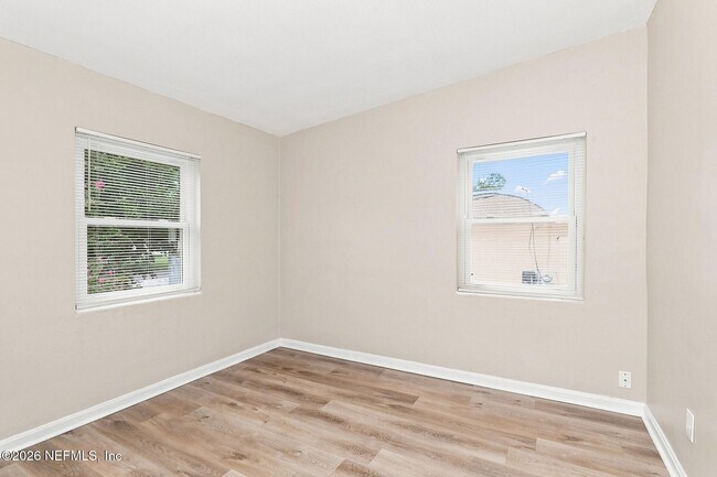 Building Photo - 6132 Ardisia Rd W