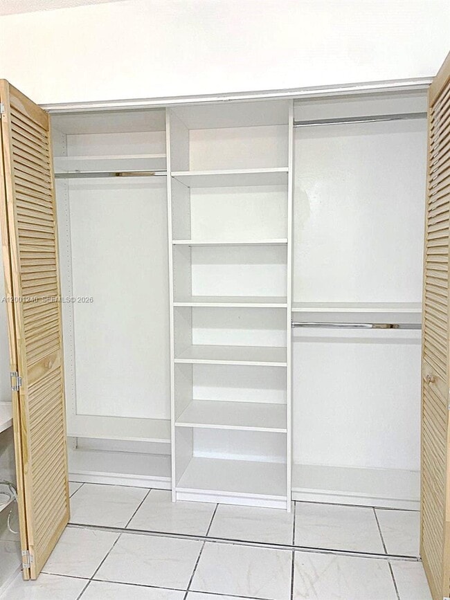 Building Photo - 520 NW 109th Ave