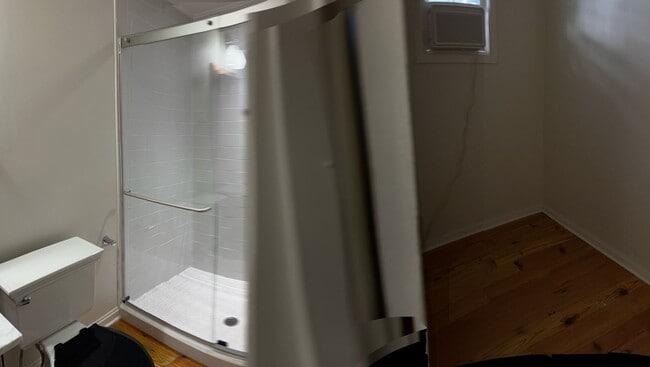 Building Photo - 1 Bed, 1 Bathroom Apartment Now Available in New Iberia!