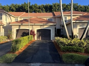 Building Photo - 982 Sevilla Cir
