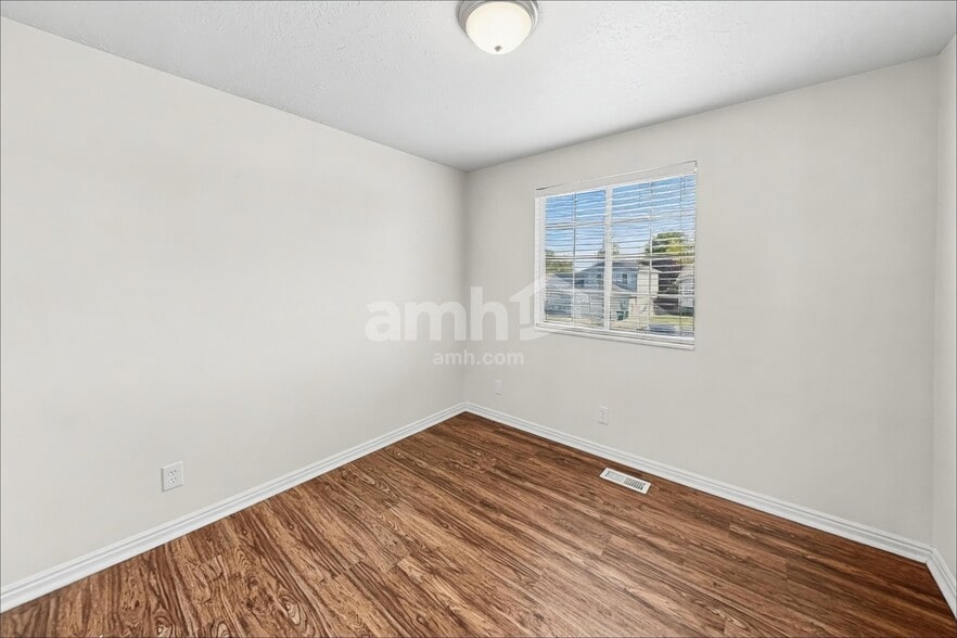 Building Photo - 5544 Lopalena Cir
