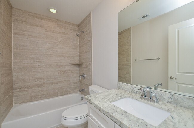 Building Photo - 5413 De Milo Dr