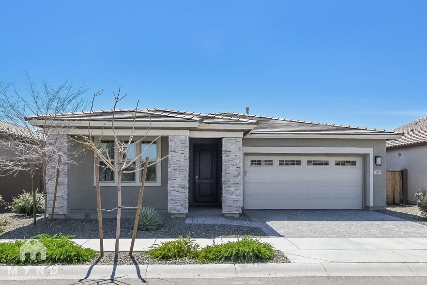 Primary Photo - 20887 E Swan Dr