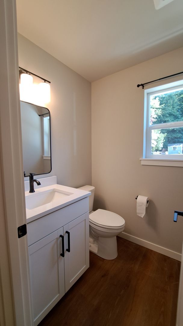 Building Photo - 3113 E Camellia Way