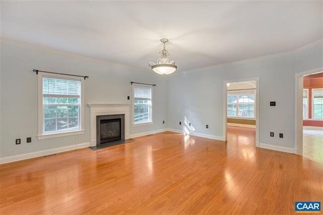 Building Photo - 991 Carodon Dr