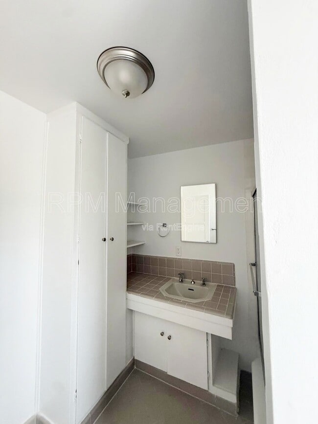 Building Photo - 14522 Gault St