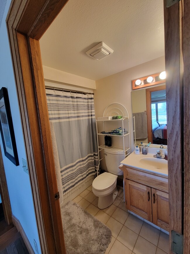 Building Photo - 3325 Cumming Ave