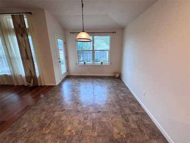 Building Photo - 11909 Timber Heights Dr