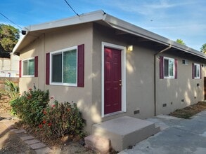 Building Photo - Gregory