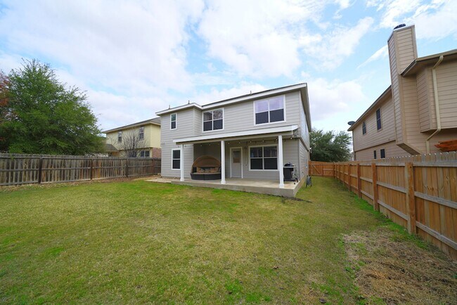 Building Photo - Gorgeous 5 Bedroom Rental in Cibolo! Realtor Commmission: $400